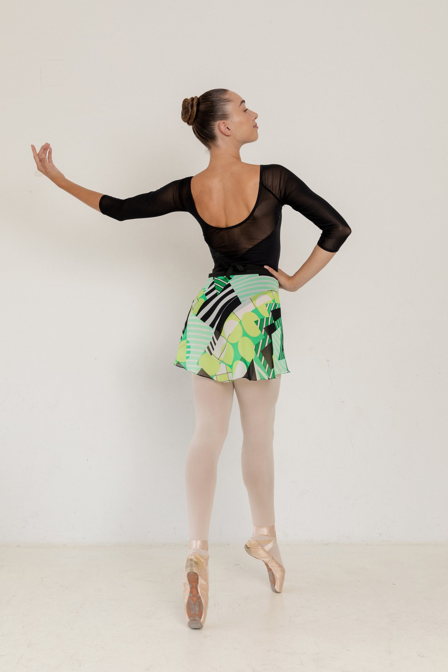 GREEN GEOMETRIC medium wrap skirt - Vestidos faldas y trajes